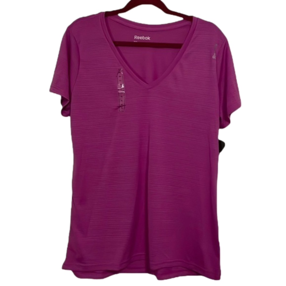 Reebok Pink Short Sleeve V neck t shirt  XL